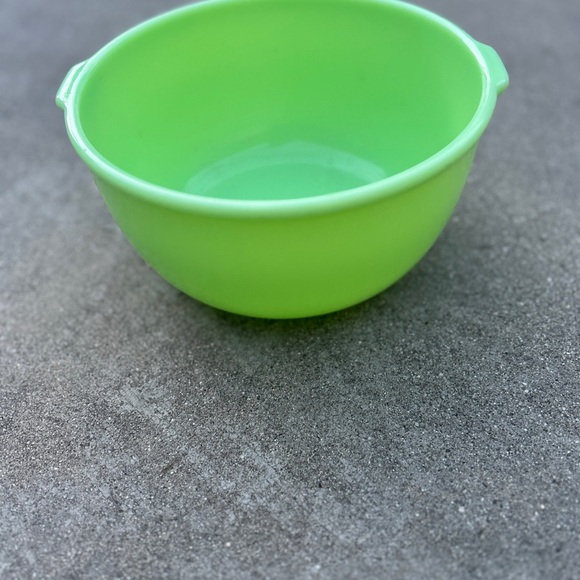 🥣 Jadite Mixing Bowl (o) see measurements in photo - Picture 3 of 4